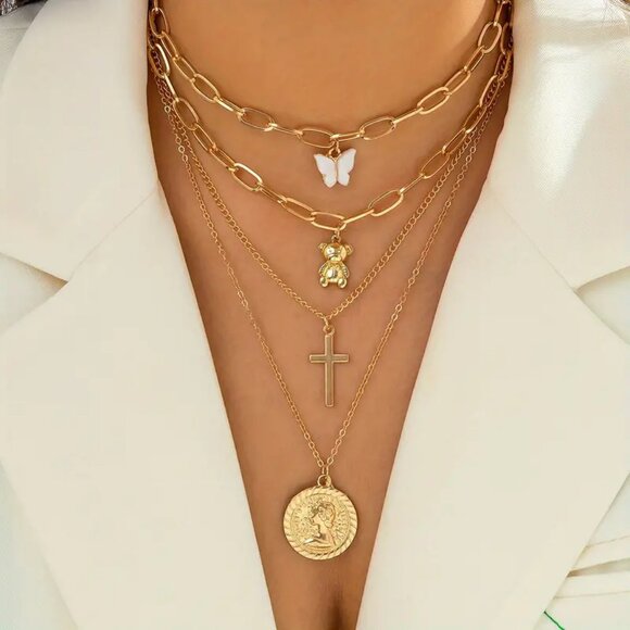 Jewelry - Elegant Vintage Metal Pendant Necklace Set for Women - Stylish and Versatile